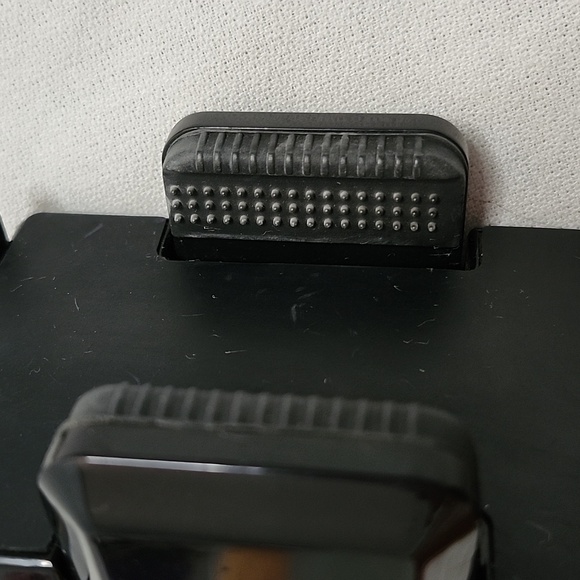 Excelvan Hands-Free Fm transmitter & Car Charger for IPhone/Ipod - Picture 10 of 16